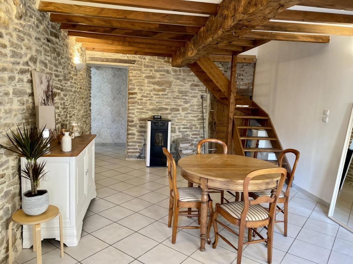 Les Glycines Villa Hieres-Sur-Amby Luaran gambar