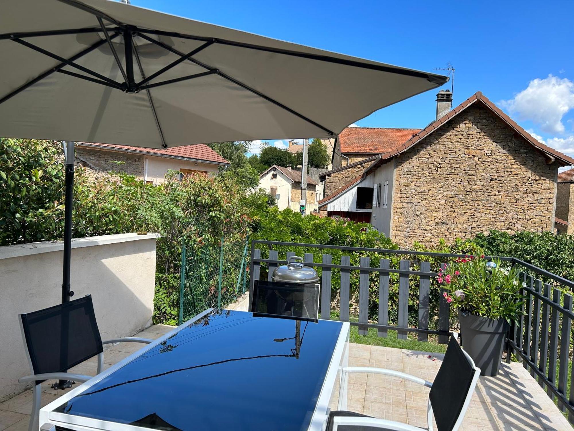 Les Glycines Villa Hieres-Sur-Amby Luaran gambar